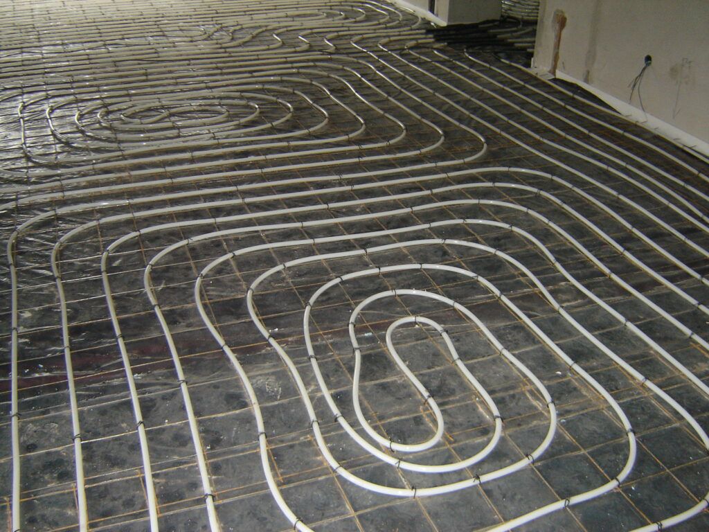 Komplett épületgépészeti kivitelezés, 2006. Balatonalmádi