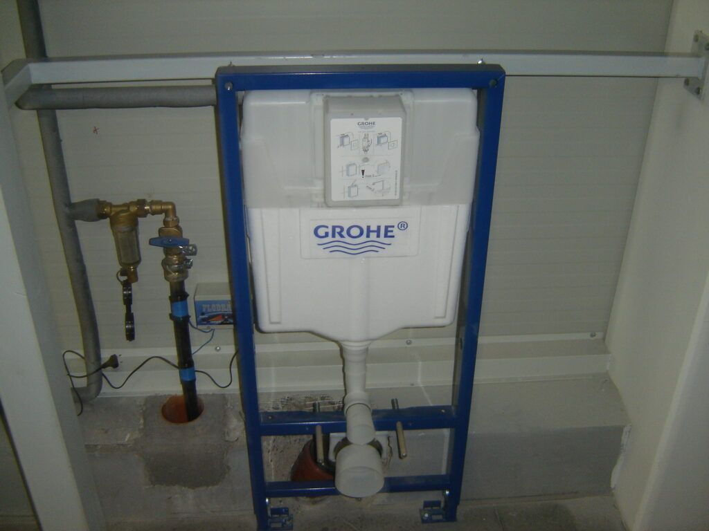 Komplett épületgépészeti kivitelezés, 2011. Mixtura