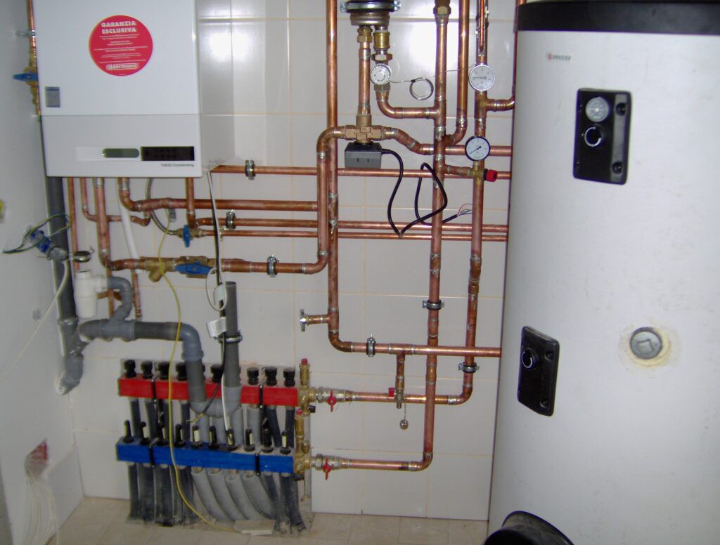 Komplett épületgépészeti kivitelezés, 2008. Veszprém-Kádárta