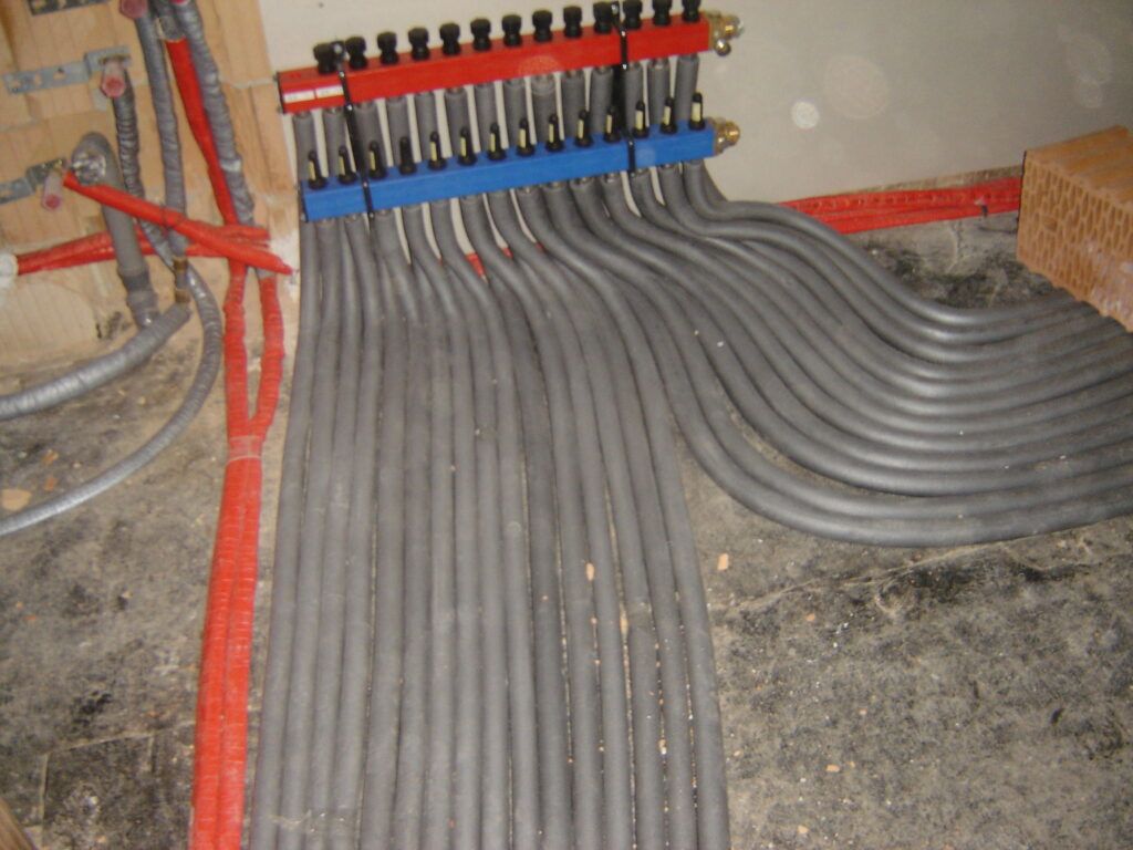 Komplett épületgépészeti kivitelezés, 2010. Veszprém