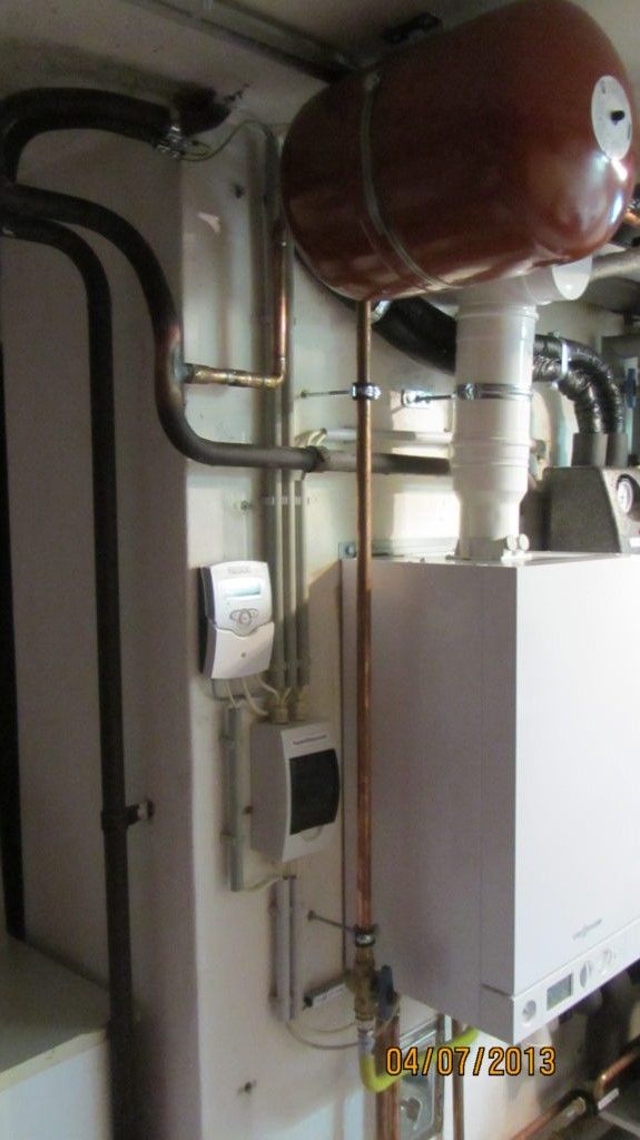 Gázkazáncsere és napkollektor telepítés, 2013. Veszprém