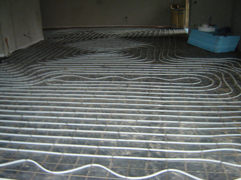 Komplett épületgépészeti kivitelezés, 2006. Balatonalmádi