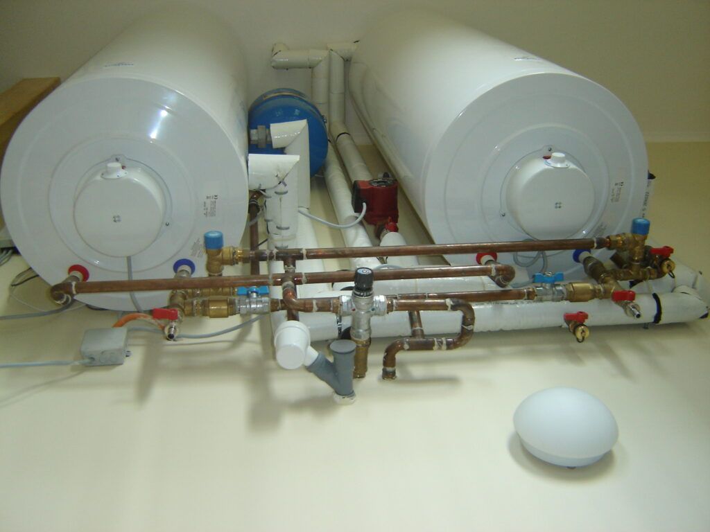 Komplett épületgépészeti kivitelezés, 2011. Fövenyes