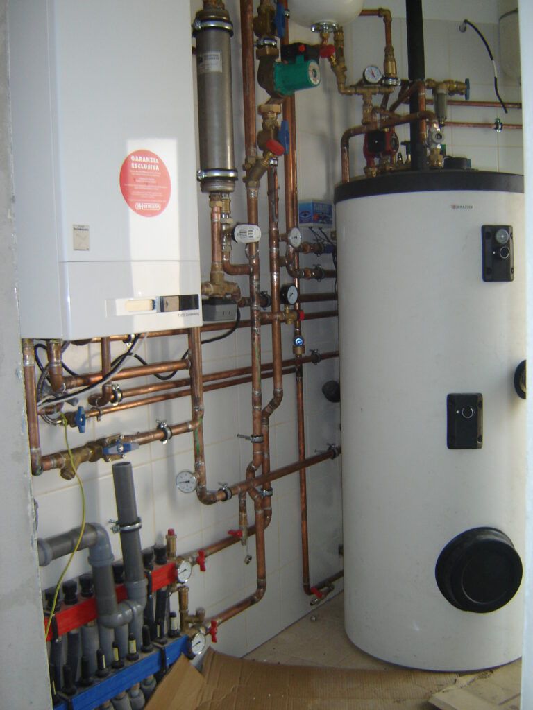 Komplett épületgépészeti kivitelezés, 2008. Veszprém-Kádárta