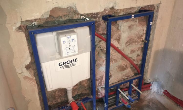 Komplett épületgépészeti kivitelezés, 2015. Ábrahámhegy